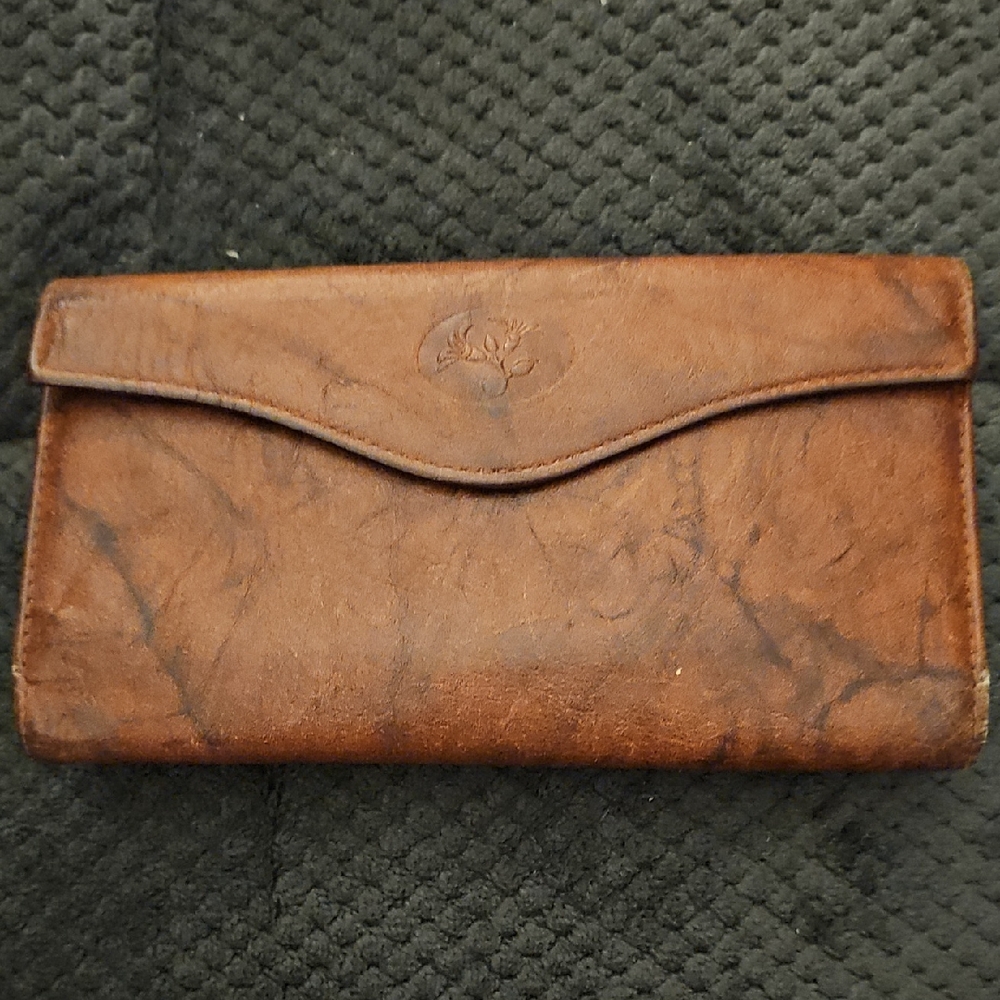 Buxton Heiress Organizer Clutch Wallet Top Grain Cowhide Leather Marbled Design